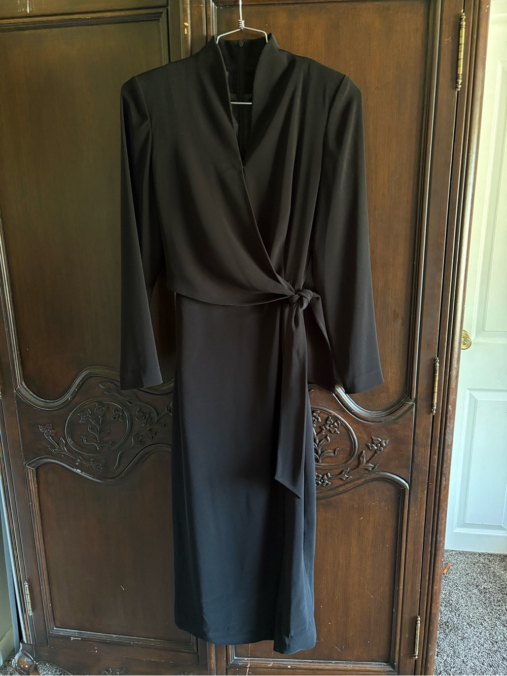 Vintage Jones New York Black Wrap Tie Waist Maxi Dress Long Sleeve size 6